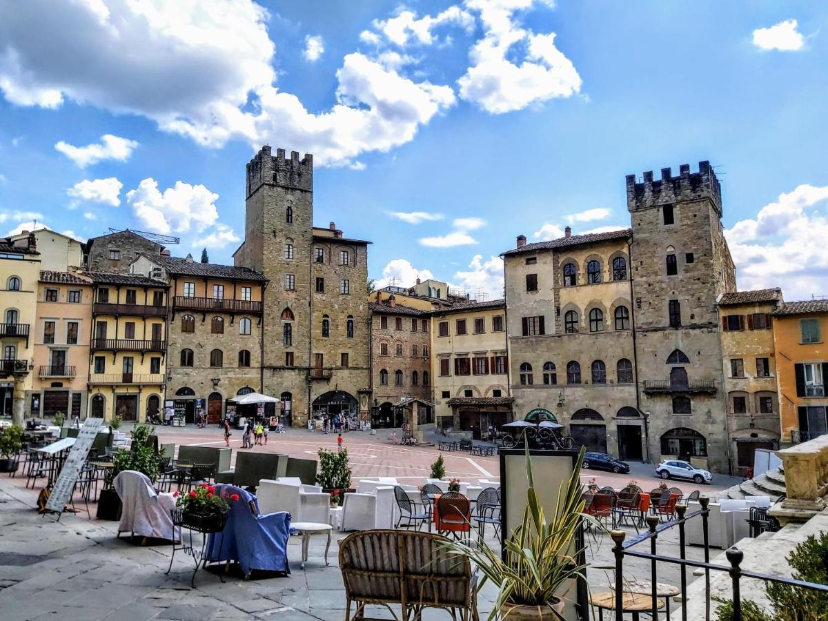 Il Castello Apartment Bucine Luaran gambar