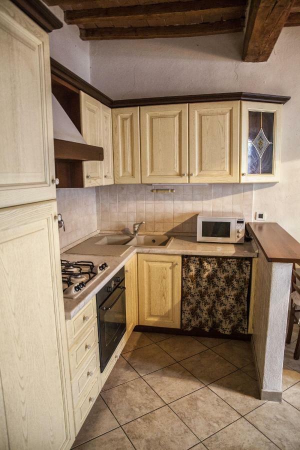 Il Castello Apartment Bucine Luaran gambar
